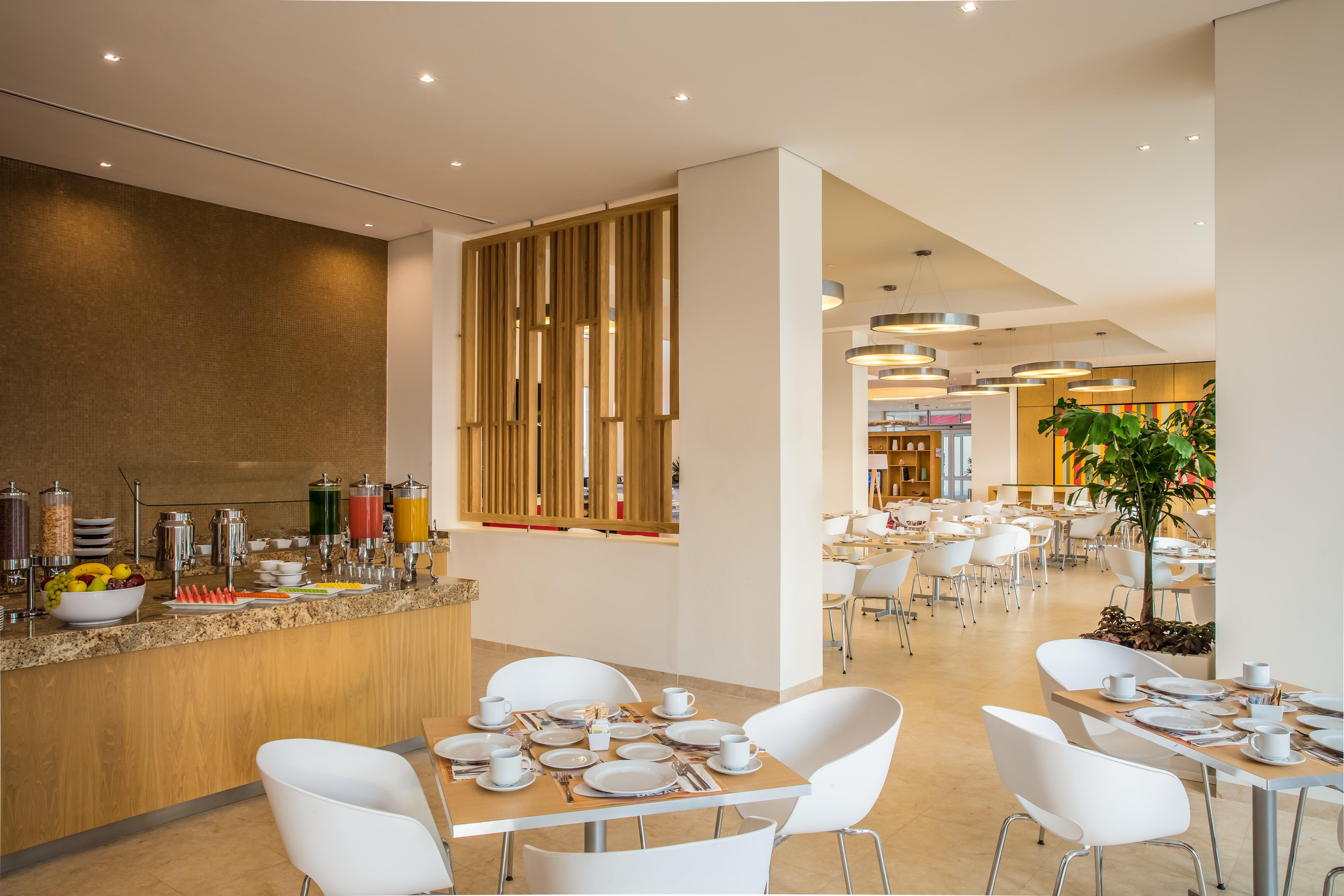 Fiesta Inn Silao Puerto Interior Eksteriør billede